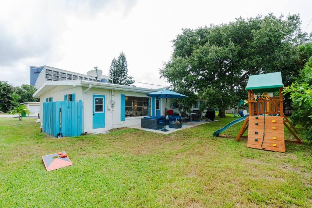 Beach House In Cocoa Beach - Steps To Beach - Game Room - Backyard With Grill - Playground Cocoa Beach